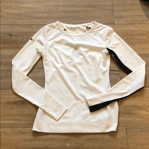 O’Neill White Crossed Back Workout Shirt Size XS